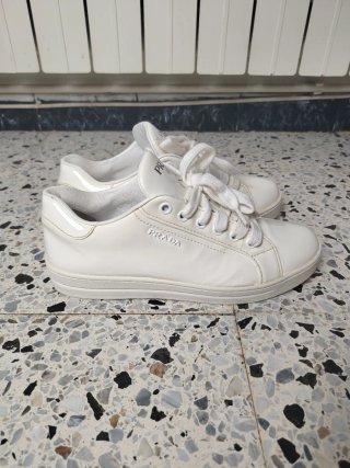 Zapatillas Prada Piel Charol Blancas Talla 36