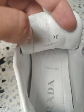 Zapatillas Prada Piel Charol Blancas Talla 36