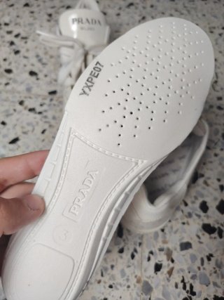 Zapatillas Prada Piel Charol Blancas Talla 36