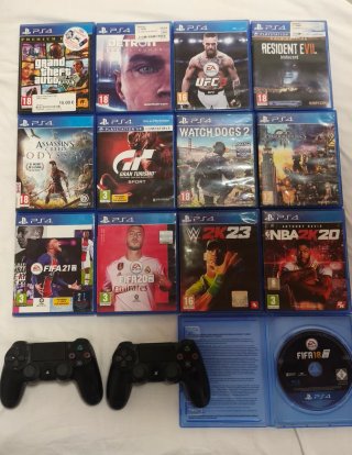 Juegos PS4 y Mandos