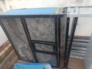 Jaulas para pájaros (naranja y blanco)