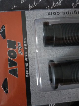 Puños Avon para Moto - Made in USA