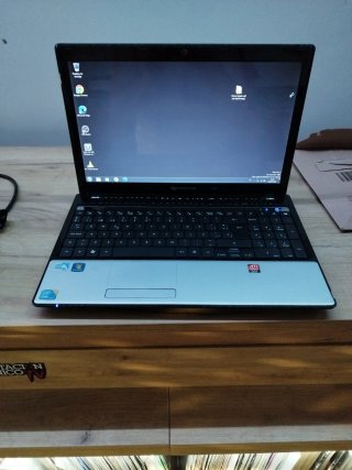 Packard Bell NEW90 Portátil