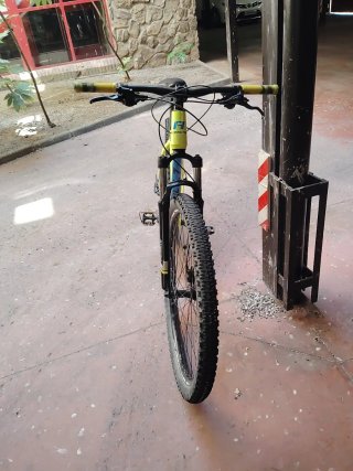 Bicicleta de Montaña Atractor 3.7