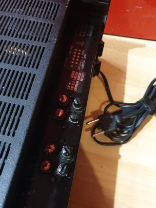 Amplificador JVC JA-S310 (1975)
