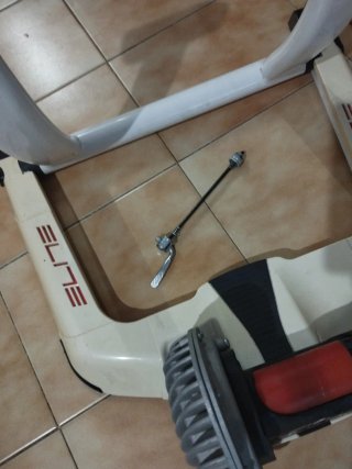 Rodillo Elite Fluid para Bicicleta