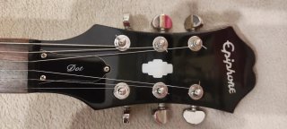 Guitarra Semicaja Epiphone Dot ES-335 + Estuche