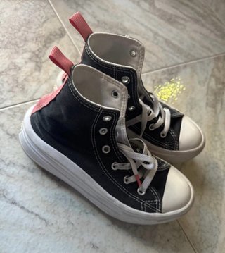 Converse negras y rosas plataforma