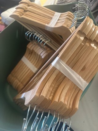 Perchas de madera Ikea (36 unidades)
