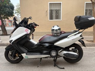 Yamaha Tmax 500 Maxi Scooter