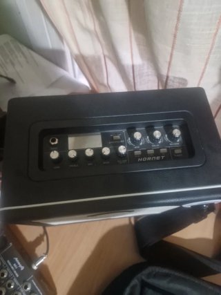 Guitarra Eléctrica Rock Jam + Amplificador multief