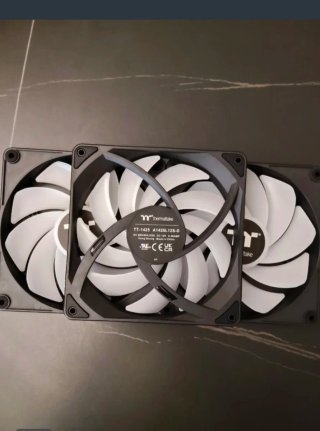 Thermaltake CT140 EX Reverse Fan ARGB