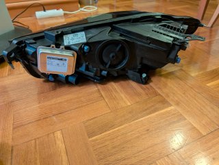 Faro Principal HELLA 1LL 011 811-34