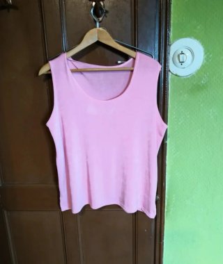 Camiseta tirantes rosa