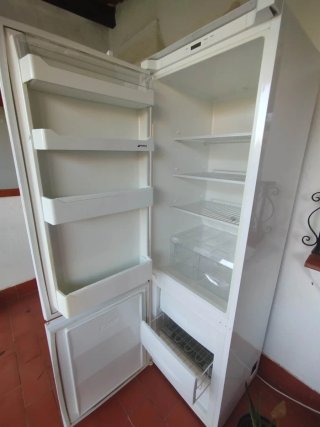 Nevera con congelador SMEG