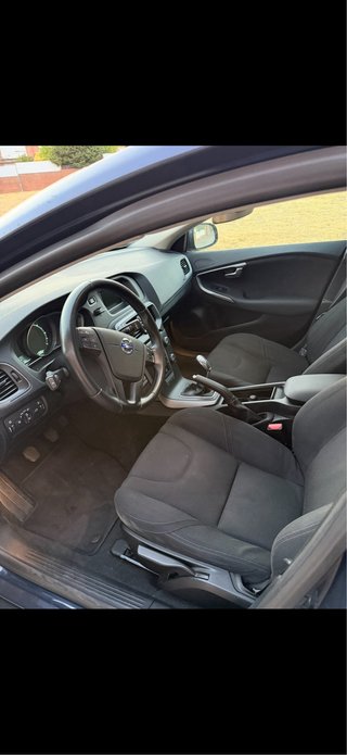 Volvo V40 2014