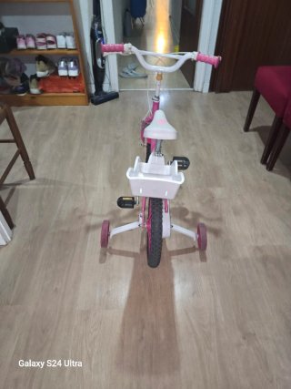 Bicicleta Niña Rosa con Ruedines