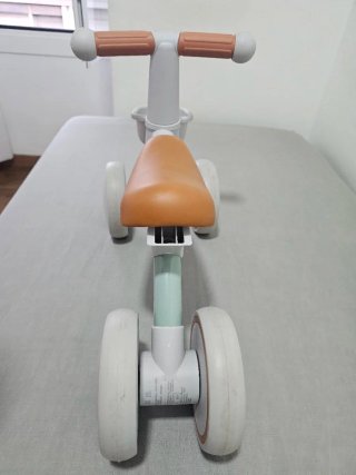 Bicicleta de equilibrio UMATOLL