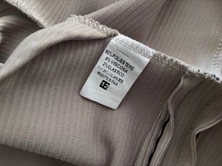 Chaqueta corta beige