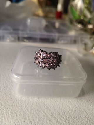 Anillo piedras rosas plata nuevo
