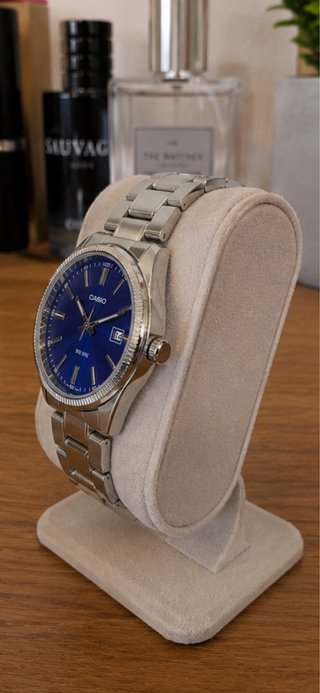 Reloj Casio Wr50M Esfera Verde y Correa Plateada