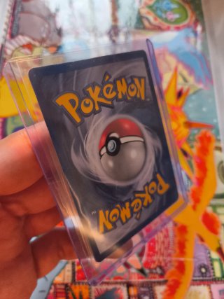 Pikachu PROMO KR PAÍSES