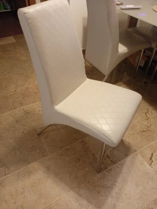 Mesa comedor cristal y 4 sillas