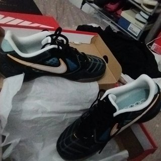 Zapatillas Futsal Nike Negras y Azules