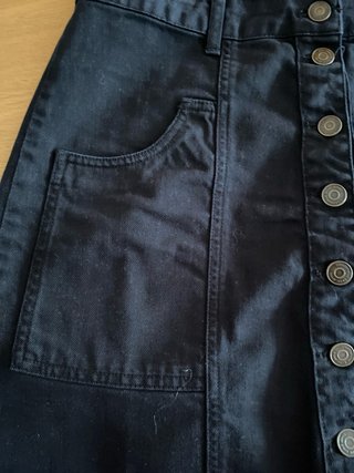 Minifalda negra Stradivarius