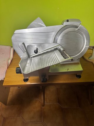 Cortadora de fiambre profesional