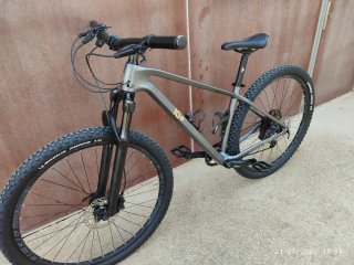 Bicicleta  29"  Carbono Montaña