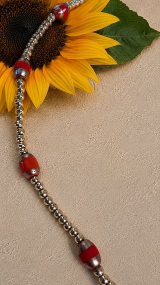 Collana Vintage con Perle Rosse decorate