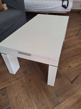 Mesa de centro elevable blanca