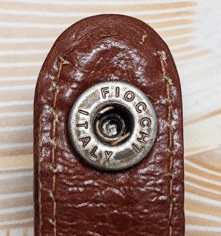 Portafogli vintage in pelle marrone