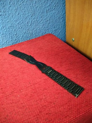 Correa de reloj de metal negra