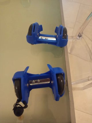Rotelle per scarpe regolabili blu