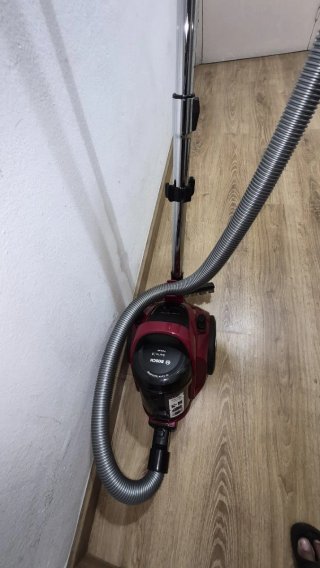 Aspirador sin Bolsa Bosch BGC05AAA2
