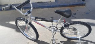 Bicicleta BMX PRO Breakaway