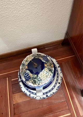 Sopera ceramica estilo italiano con tapa y plato