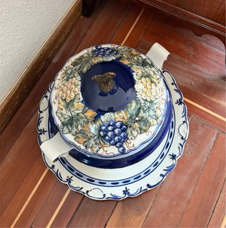 Sopera ceramica estilo italiano con tapa y plato