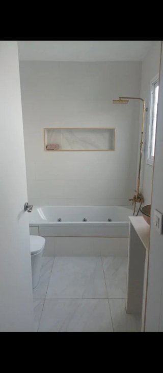 Magnífica Vivienda Con Piscina de 170m² de parcela