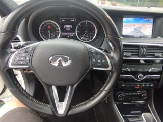 Infiniti Q30 2018 2.2 170 premiun tech 5p s/s 7DCT