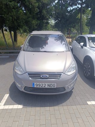 Ford Galaxy 2012
