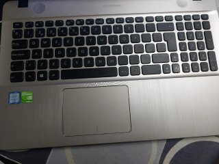 Portátil Asus i3 Intel NVIDIA