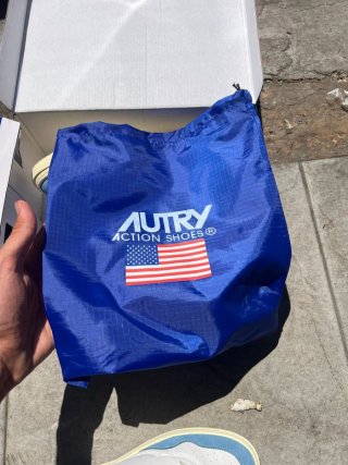 Autry medalist Low