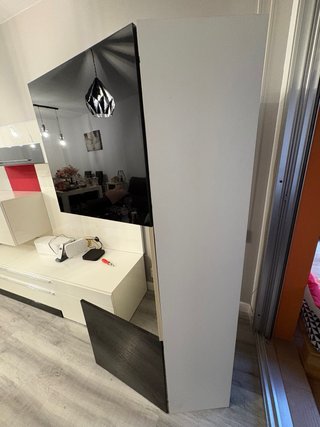 Mueble auxiliar comedor de madera.
