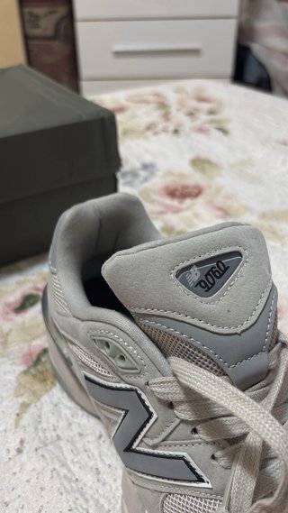 New Balance 9060 Beige/Grigio