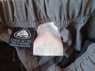 Pantaloneta cargo gris