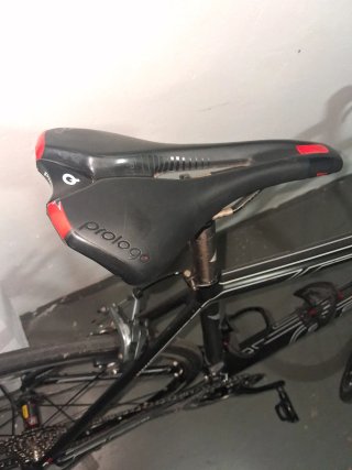 Bicicleta de carretera Felt F75