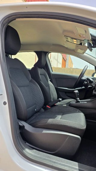 Renault Clio 2023